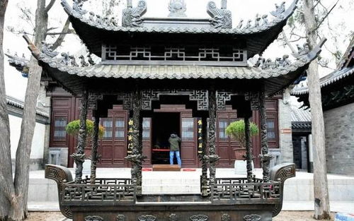 一、 十笏园：别有洞天的“较小世界”