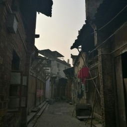 一、 明街——砖瓦交响的老爷子