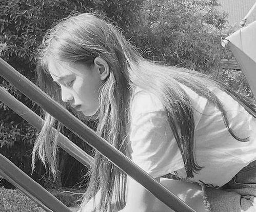 现在谁还不用个性签名就OUT了