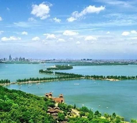 武较大东湖：浩瀚美景， 如梦如幻
