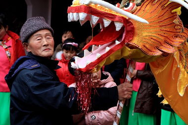 俄罗斯节日风俗：传统盛宴，狂欢盛宴，尽享俄式风情
