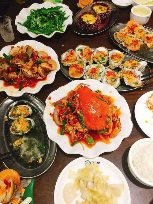 2. 特色美食：海鲜大餐， 开启味蕾之旅