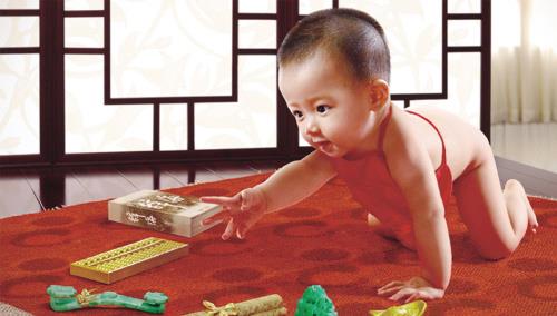 东西不能乱放！小心娃变