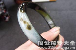 五、梦见手镯的季节影响