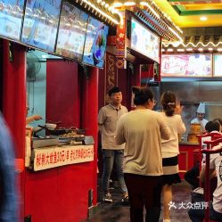 南锣鼓巷：网红打卡地？没毛病