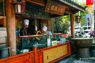 罍街：历史持续发展与现代化的交融， 美食的盛宴