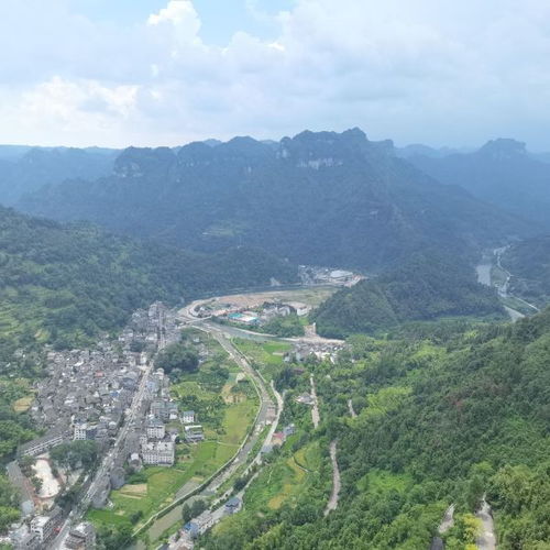 再说一遍:基础门票50块(学生)!包含大桥苗寨峡谷这三个主景点!