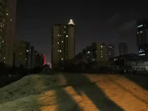 这破楼里到底藏着啥邪乎玩意儿