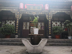 古城泰安，就这样主要原因是泰山一步步走来直到清代，这里的繁华达到了巅峰