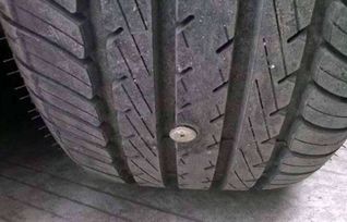 门口钉钉子好吗,门后面钉钉子挂东西好不好