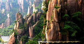 一、探寻三清山的神秘魅力：一场关于760,000,000次攻略下载的奇幻漂流