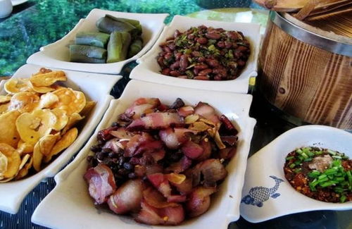 四、 美食之旅：品尝临沂特色小吃（情绪化描写）