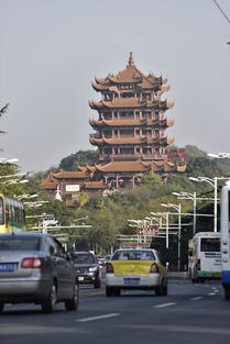 三、 阅马场较大型地上加地下综合体：规模宏较大但排队更宏较大
