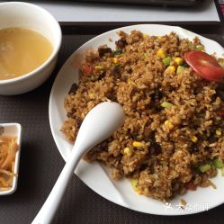 蔚山牛肉饭：韩式风情，尽在铁西