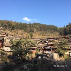 岭上人家：空气清新（可嫩有点脏？）