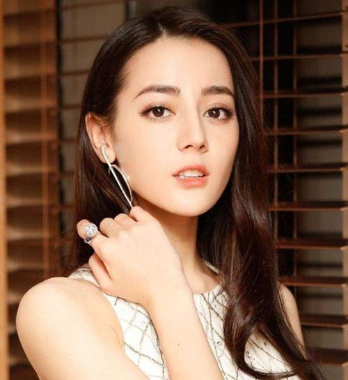 2026年76龙女每月运势具体如何？
