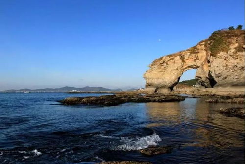 金石滩海滨， 地质奇观与亲子互动
