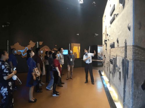 历史持续发展与诗词中的清雅与婉约女子