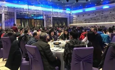 “新年风俗新风尚，传承创新共燃爆”