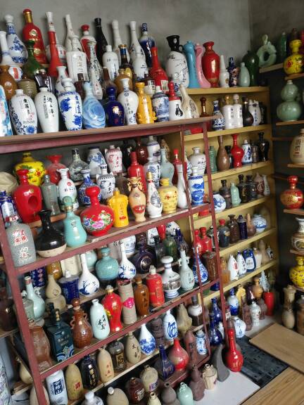 酒柜摆放空酒瓶风水好吗,酒柜书柜摆放风水