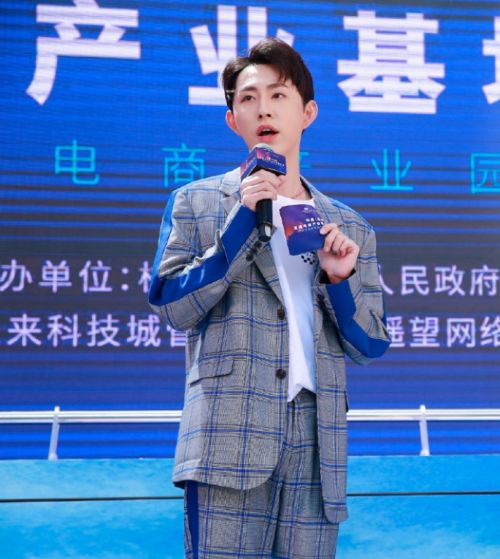 李麒麟的108分名字分数是否适合所有李姓小女孩取名？——一个乱七八糟的思考