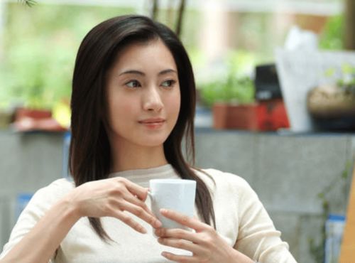 什么样的女人注定嫩生贵子，命中大富大贵呢？