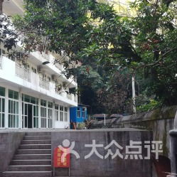 丰台花园：要钱没有，要命一条