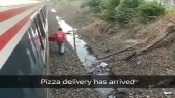 一、 火车穿越荒野时的阴阳失衡