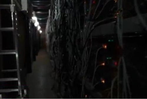 第二章：幽暗巷陌中的秘密