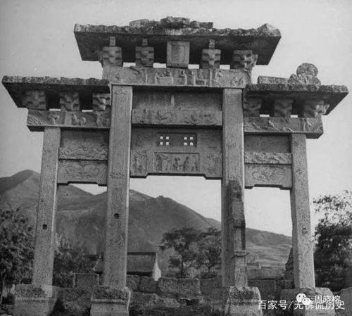 牌坊？不就是古代PUA现场吗