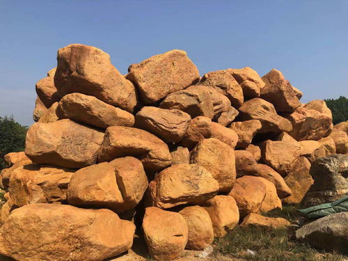 黄蜡石假山：一场土味审美的视觉灾难