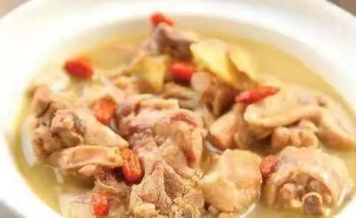 台湾：麻油鸡和姜母鸭