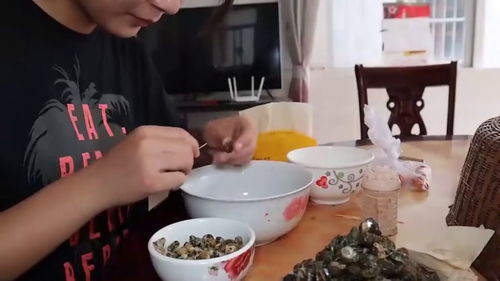 一、  夜半惊醒的橡子与十二生肖的暗流