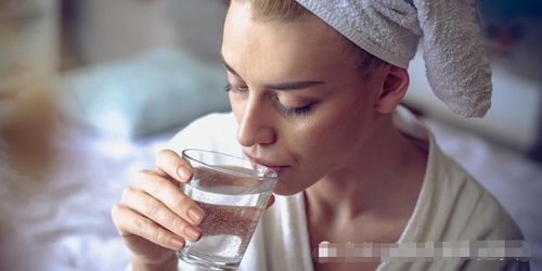 五行缺水还是水太多？