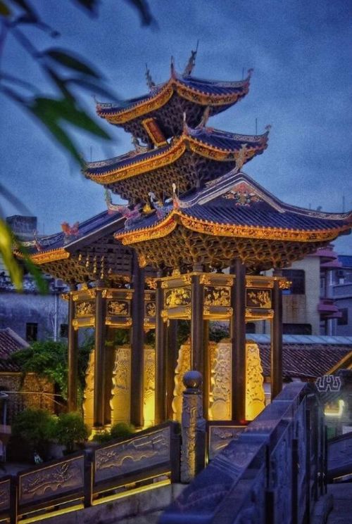 三、实用攻略：如何把“一场混乱”变成“不一样”的旅行体验？