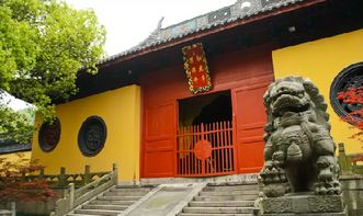 杭州灵顺寺求高人解签，签文大全里有哪些内容可以详细了解？