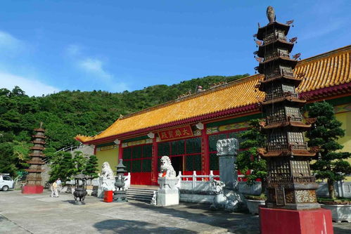 一、 禅湛山寺：心灵的港湾，远离尘世的喧嚣