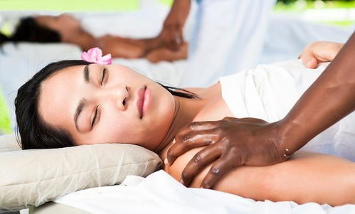 3. 避免床头摆放杂物