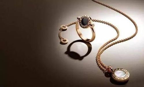 必购双件推荐：Bvlgari Serpenti蛇形系列手表+耳环
