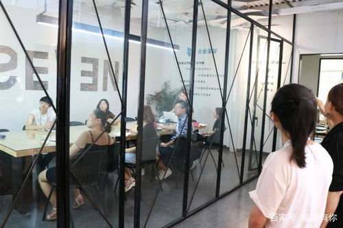 崭新时代女性群体怎样实现独立与自我，探索自我实现之路？