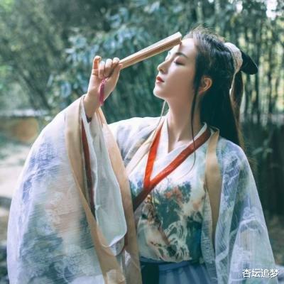 冷艳霸气型？难道要姓\
