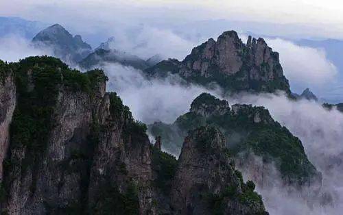 三、 嵩山少林寺——功夫与禅意交叉口