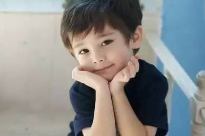 梁柠这个名字如何改写成富有创意的男孩名字？