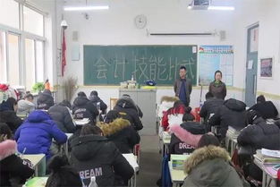 三好街：学生时代的美好回忆？还是现实的残酷真相？