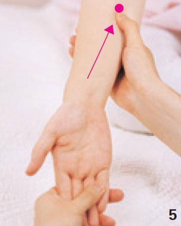 痛风水肿按摩有用吗,痛风水肿按摩有用吗