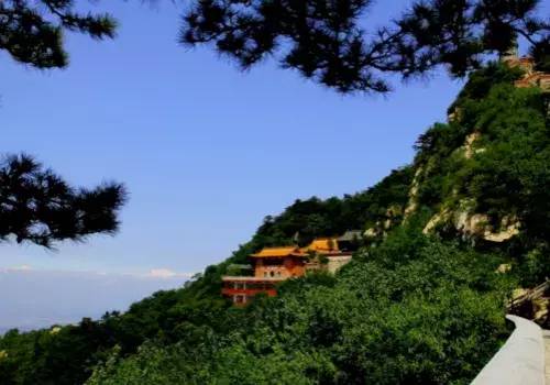 2026年运势预测：属猴的人去盘山要注意这些！