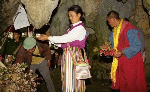 怒族风俗：神秘怒乡，传统魅力，民族风情探秘之旅