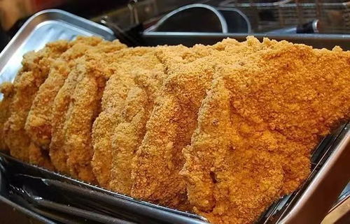 第三站：夜市里的炸鸡排与糖葫芦