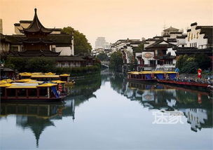 # 秦淮河夜游：船上配备免费Wi-Fi， 但信号像乌龟一样慢🐢🐢🐢