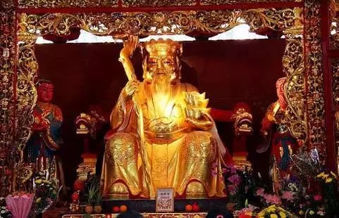 动土建坟祭拜土地公的咒语是什么？